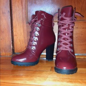 ShoeDazzle Shandee Maroon lug sole ankle boot - 12M